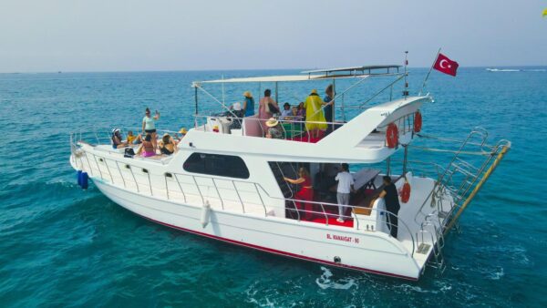vip manavgat basar bootstour ab side – exklusive bootsfahrt in kleiner gruppe