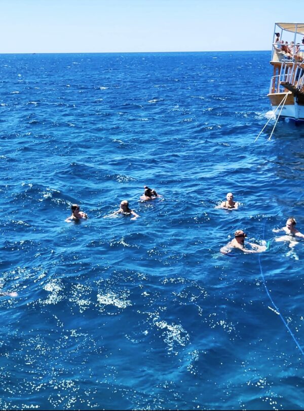 antalya düden wasserfall bootstour – entspannter bootsausflug entlang der klippen