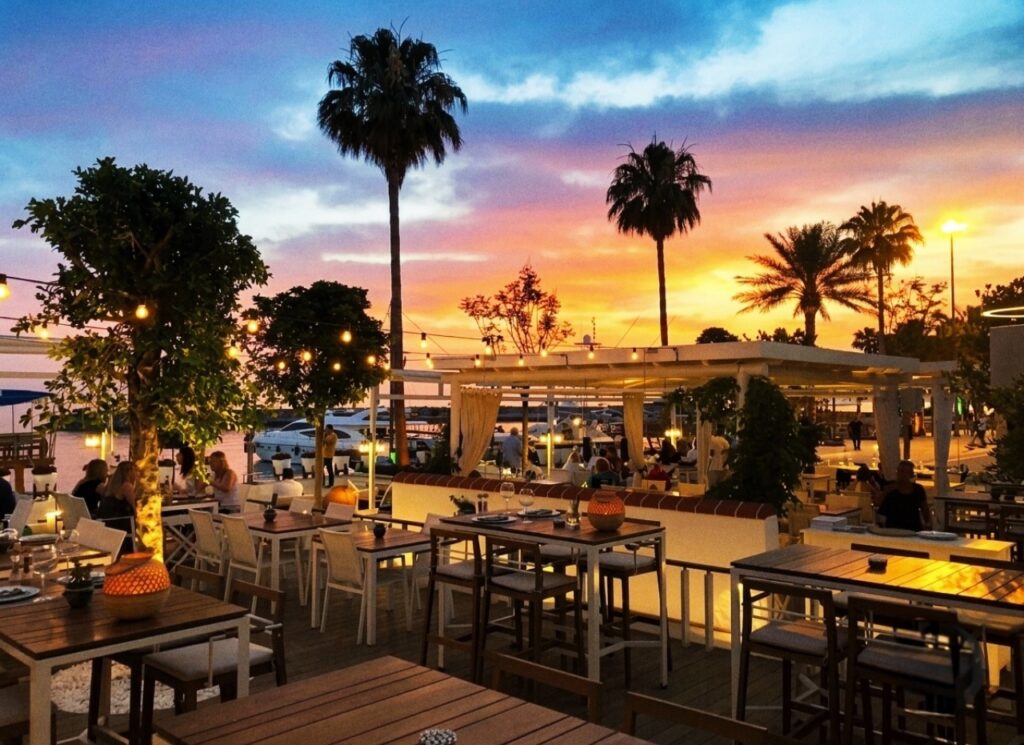 Restaurants Side